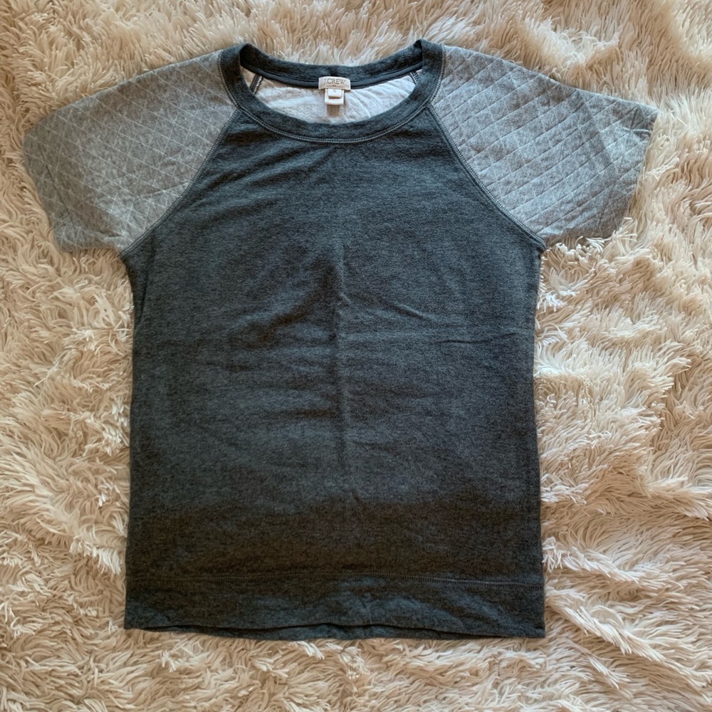 j crew top cushioned sleeves